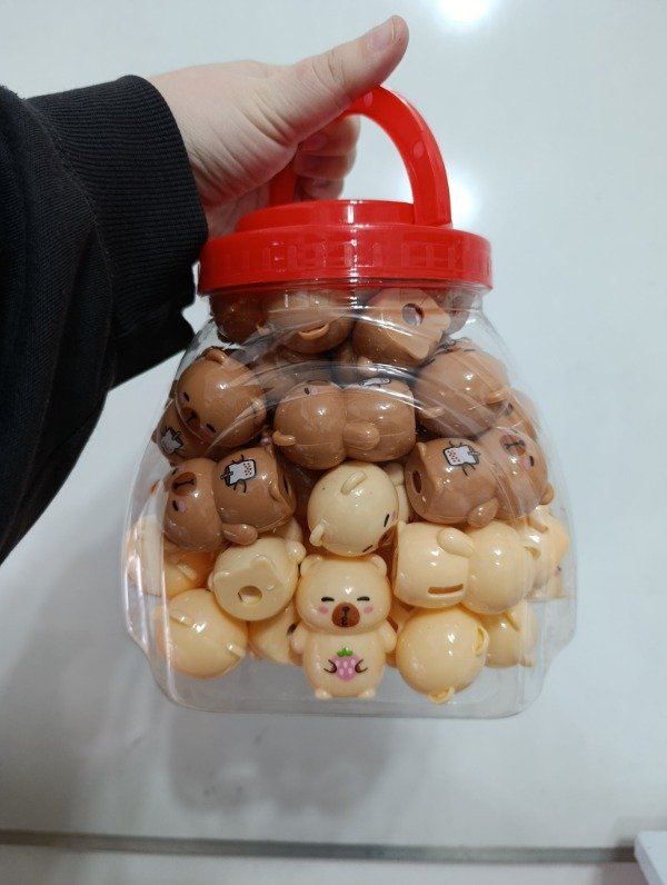 Producto - Sacapuntas capibara x8