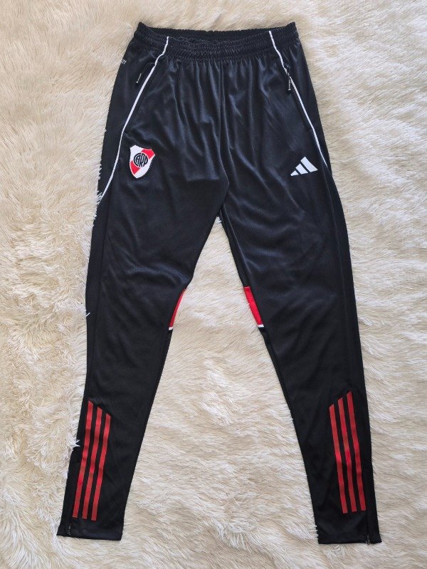 Producto - Jogger River Plate