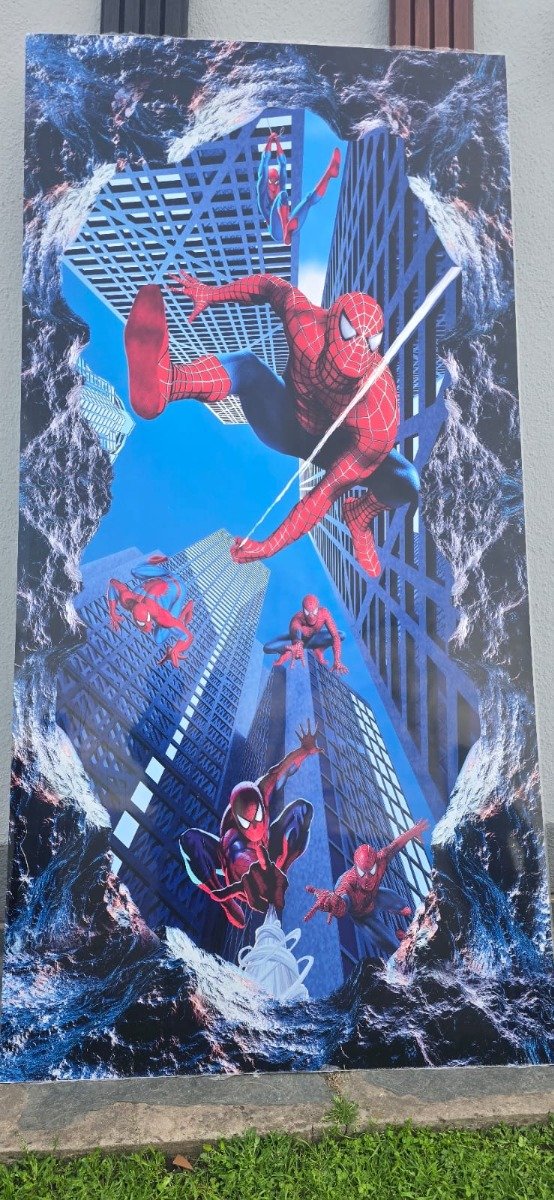 Producto - Placa decorativa PVC 3mm 244x122 diseño Spiderman urbano