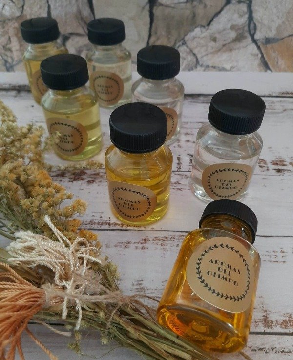 Producto - ESENCIAS AROMÁTICAS X 50 cc