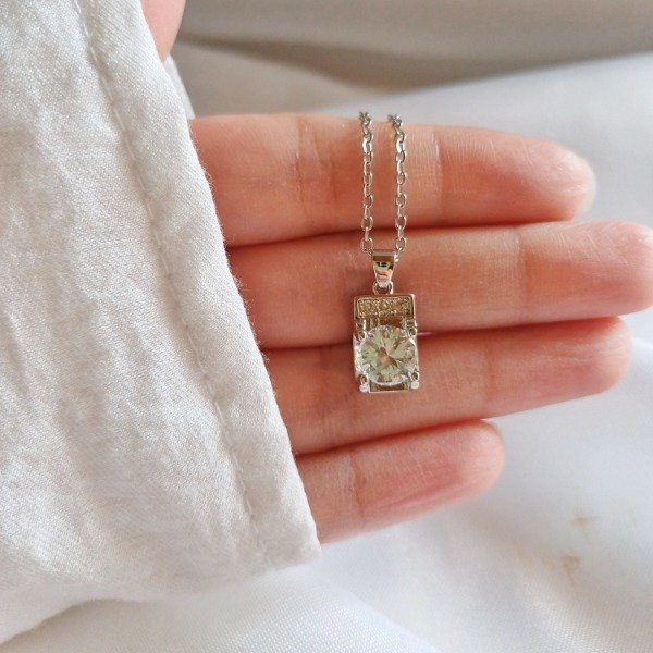Producto - CONJUNTO JADE CUBIC AC. QUIRÚRGICO