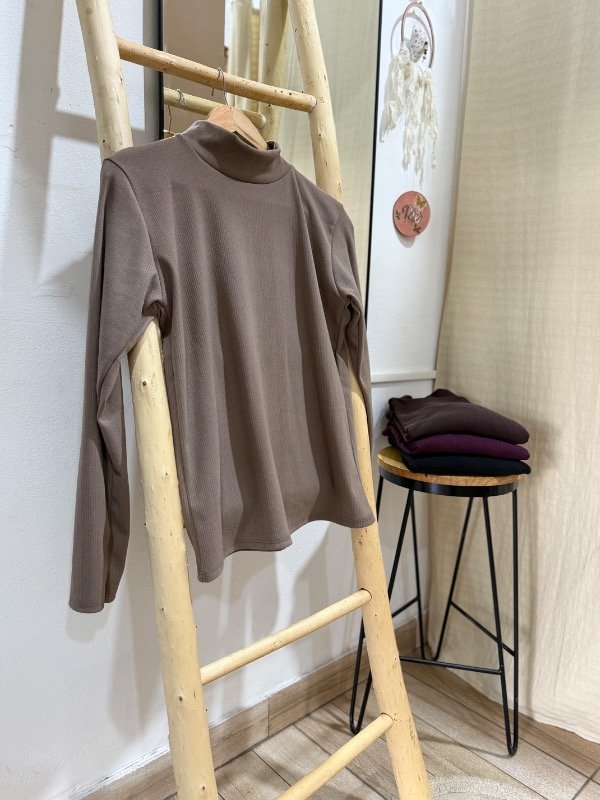 Producto - Camiseta polera Juana