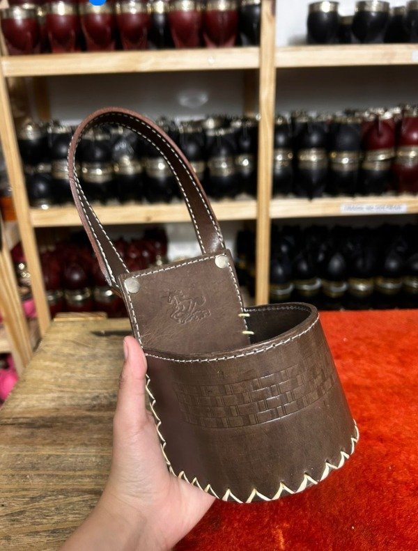 Producto - PORTAMATE DE CUERO MARRÓN IDEAL PARA PALANCA DE CAMBIOS