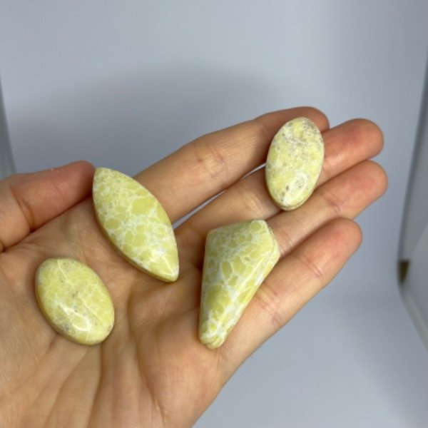 Producto - Cabujón de Lizardita Ranurado