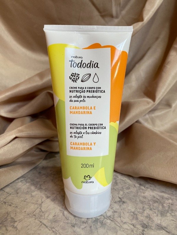 Producto - crema para el cuerpo Tododia carambola e mandarina