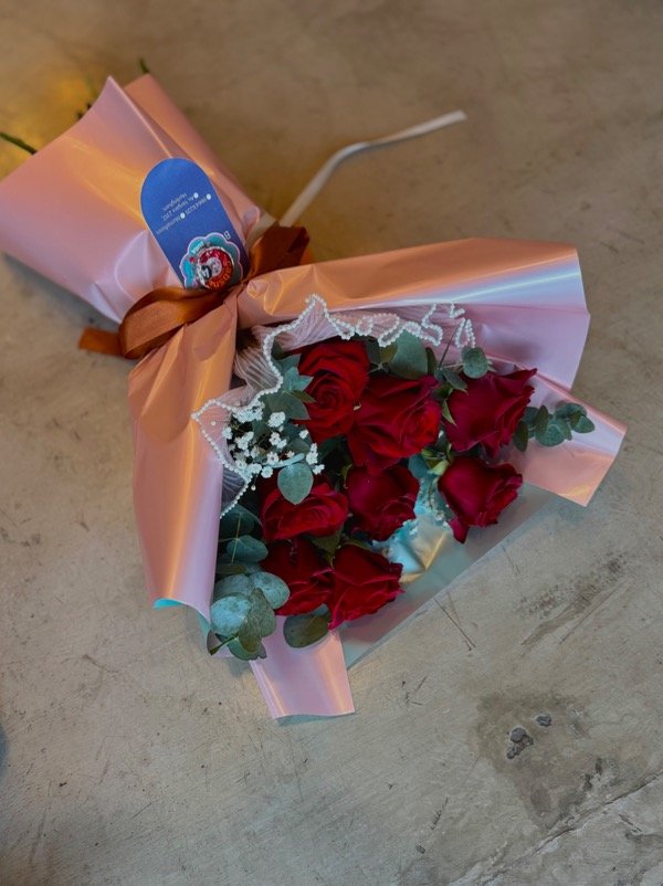 Producto - Ramo 8 rosas Nacionales