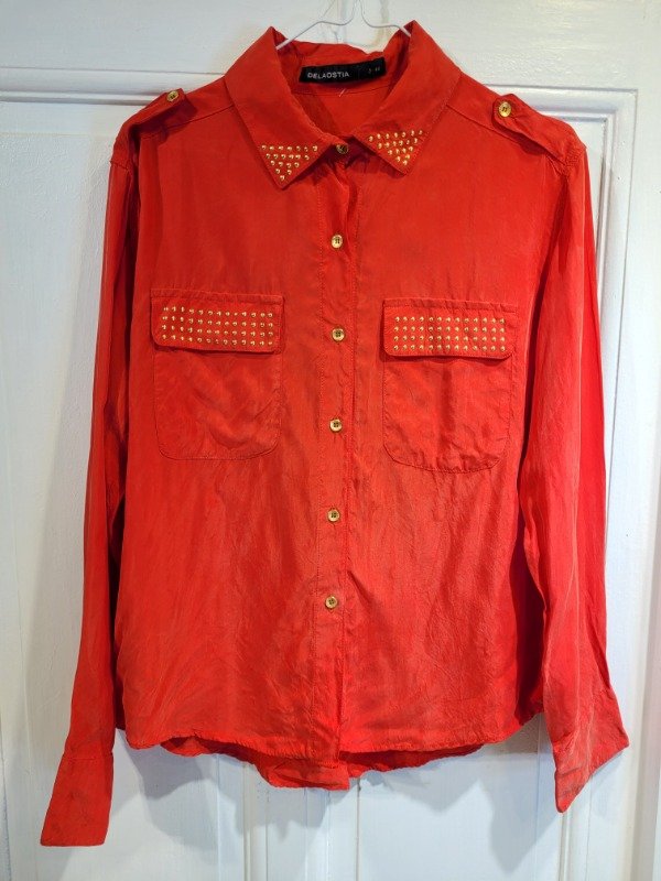 Producto - Camisa DE LA OSTIA colorada con strass dorado Talle 3 - PRECIO: 36X