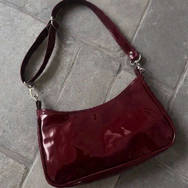 Mini bolso clásica - charol cherry