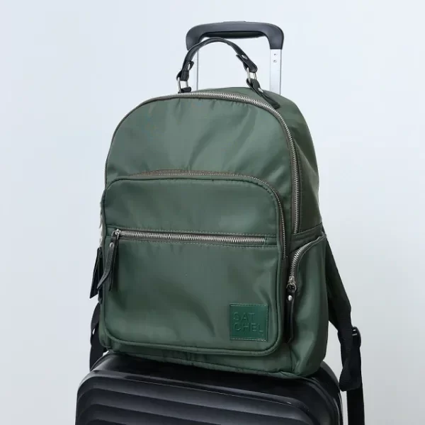 Producto - Mochila de tela impermeable verde militar