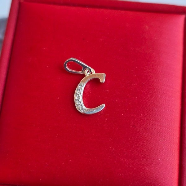 Producto - Dije italiano chico inicial C