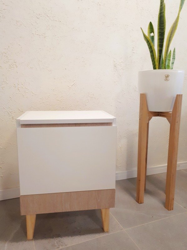 Producto - Mesa de luz de 1 puerta Rebatible