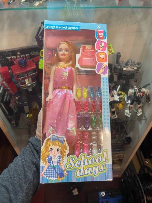 Producto - MUÑECA accesorios y zapatos School Days