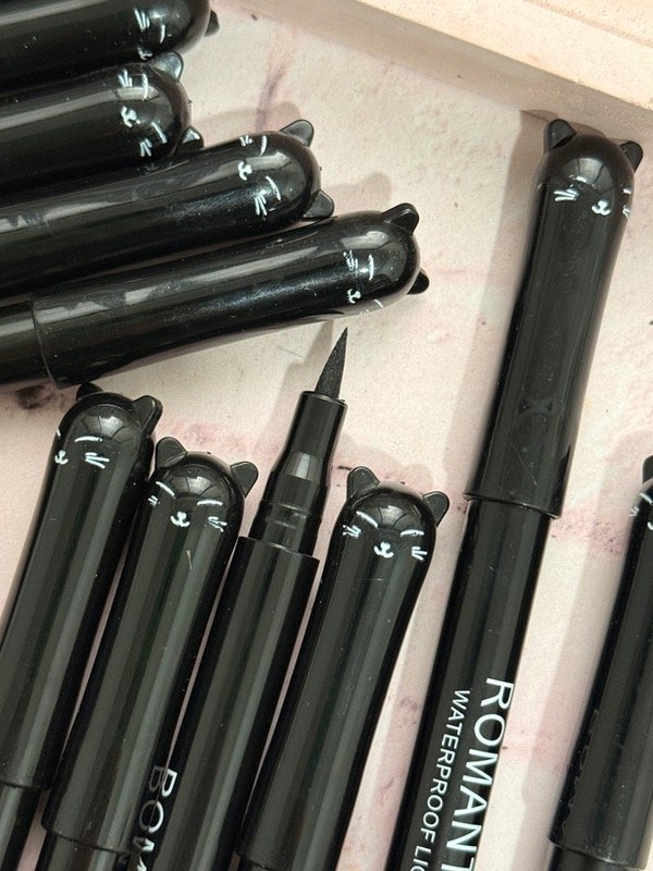 Producto - Delineador en fibra gatito romantic