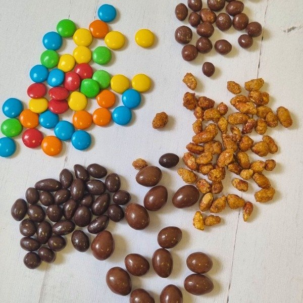 Producto - Combo Dulce - Garrapiñada, Lentejas, Mani, Almendras, Pasas de Uva con Chocolate