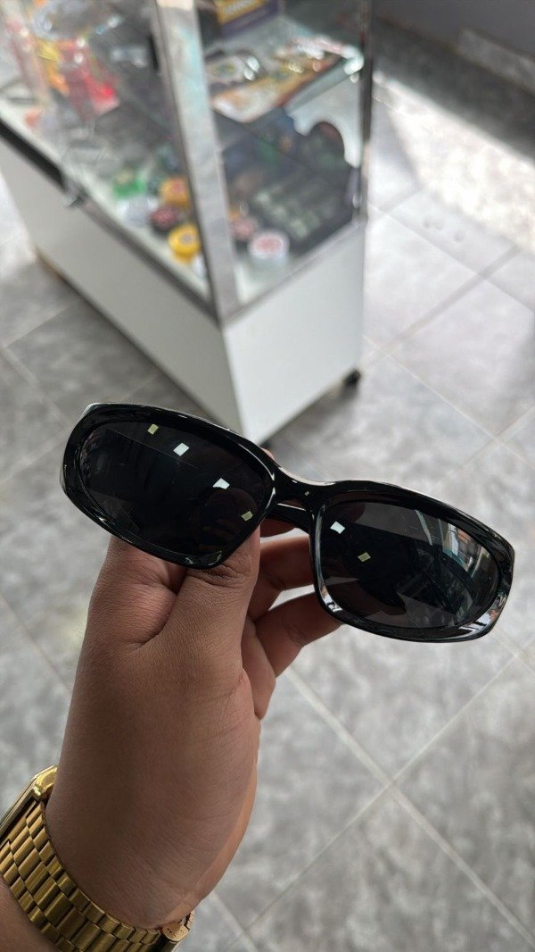 Producto - LENTE OVALADO NEGRO