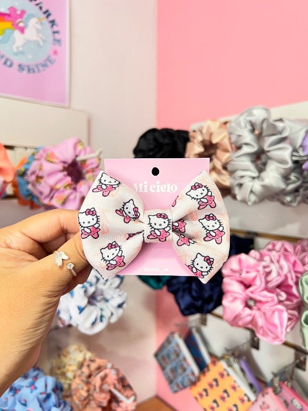 Producto - MOÑO HELLO KITTY BAILARINA
