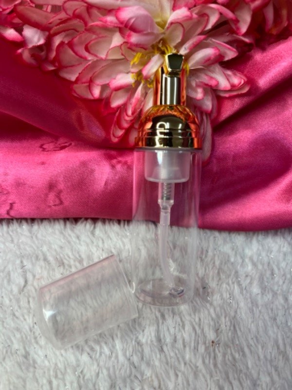 Producto - Espumero transparente tapa dorada