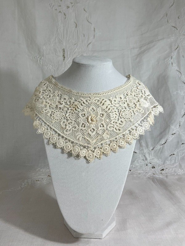 Producto - Cuello antiguo de encaje de Irlanda