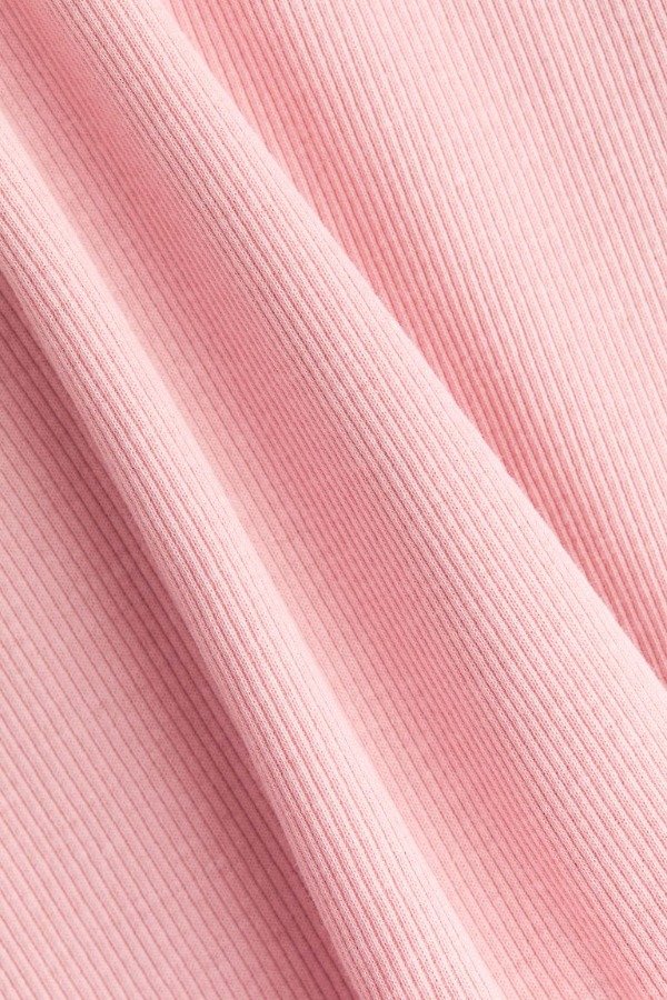 Producto - Remera HyM en canale rosa - 1