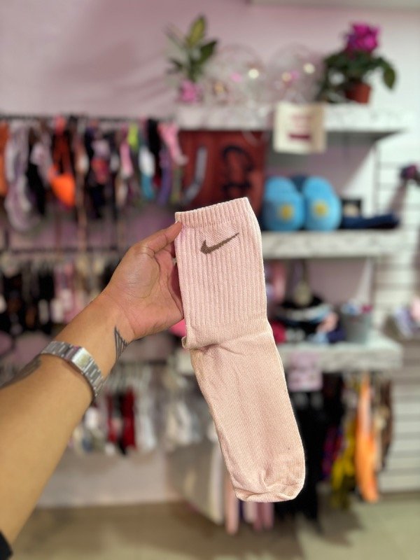 Producto - MEDIAS NIKE CREMA PIPA BEIGE MEDIA CAÑA