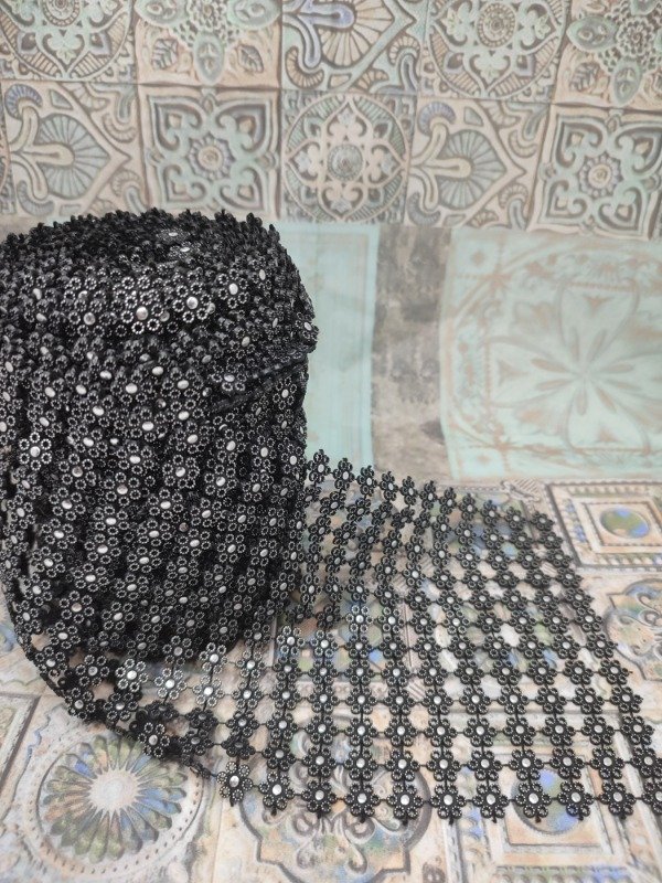 Producto - Falso strass flor negra