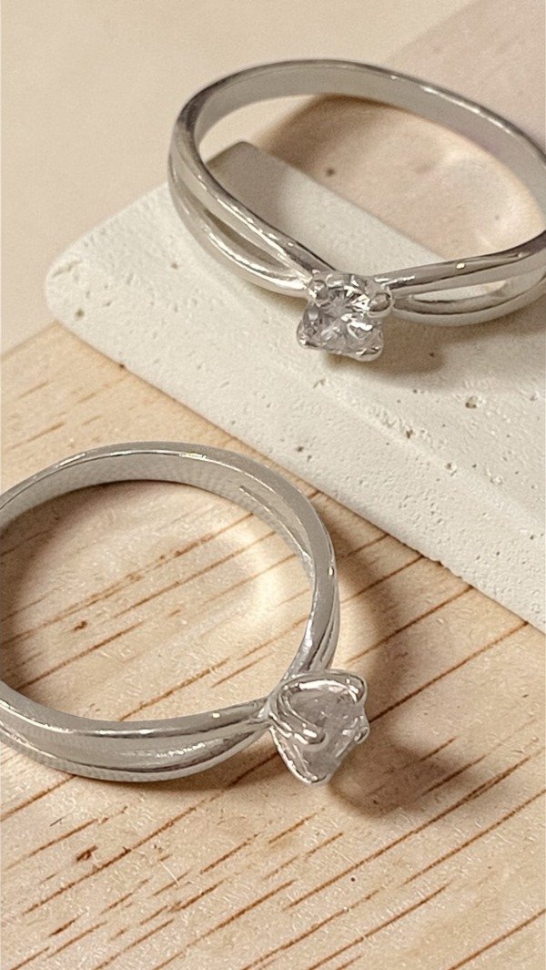 Producto - Anillo de Plata 925 cintillo cubic con doble linea a los costados