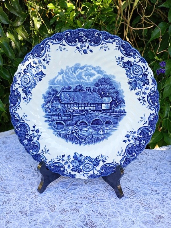 Producto - Plato masitero loza inglesa English Country Life