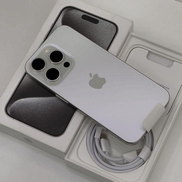 Producto - iPhone 15 Pro Max 256GB Blanco (NUEVO)