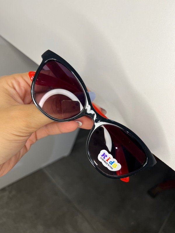 Producto - Lentes de niño con rojo