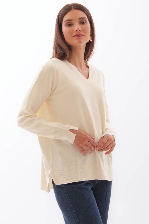 Producto - Sweater tajos laterales Pía Colorado - 3