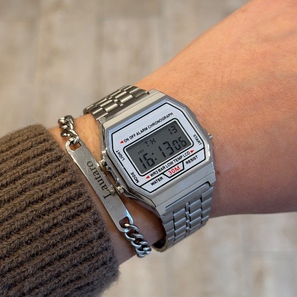 Producto - Reloj digital con blanco