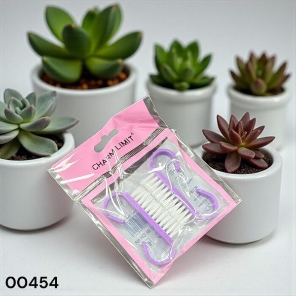 Producto - Cepillo para uña Charm Limit 2 pcs