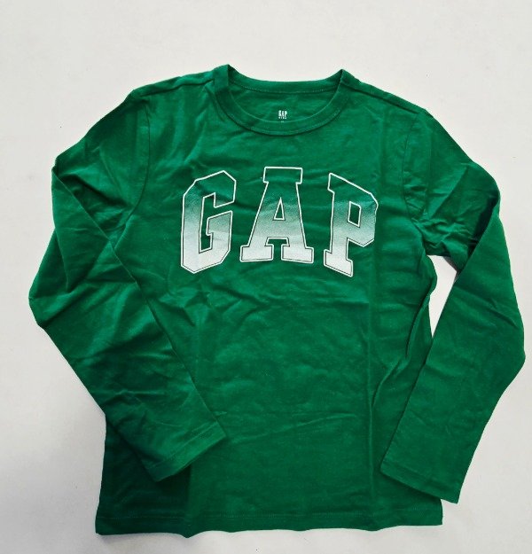 Remera manga larga gap talle 8 verde