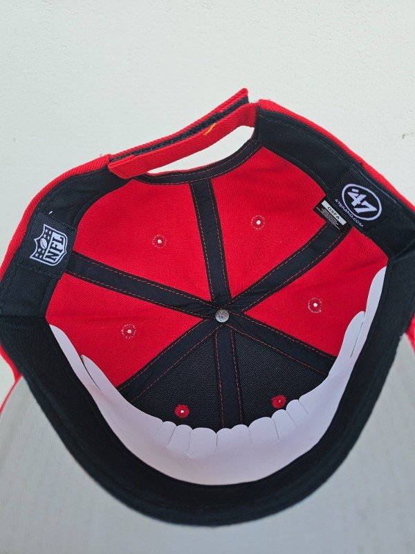 Tampa Bay Buccaneers red '47 brand mvp adjustable velcro — imagen 6