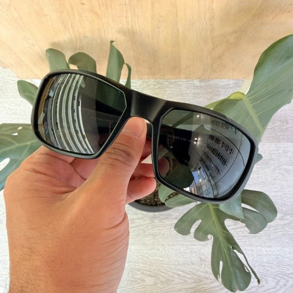 Producto - Reef M270 Negro - Cristales Grises - 2