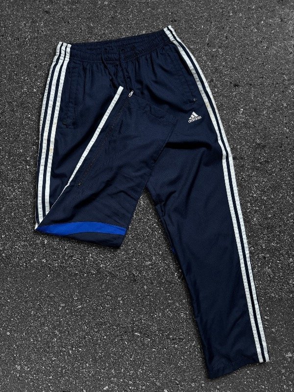Producto - PANT ADIDAS ROMPEVIENTOS RETRO BLUE OG