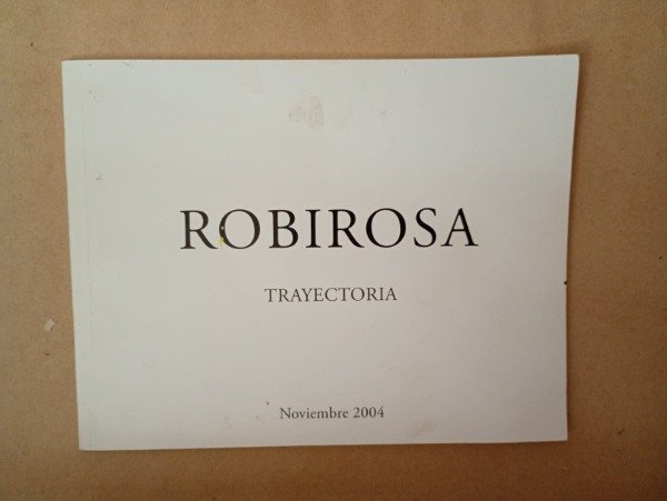 Producto - Robirosa Trayectoria - Josefina Robirosa - Armani Noviembre 2004