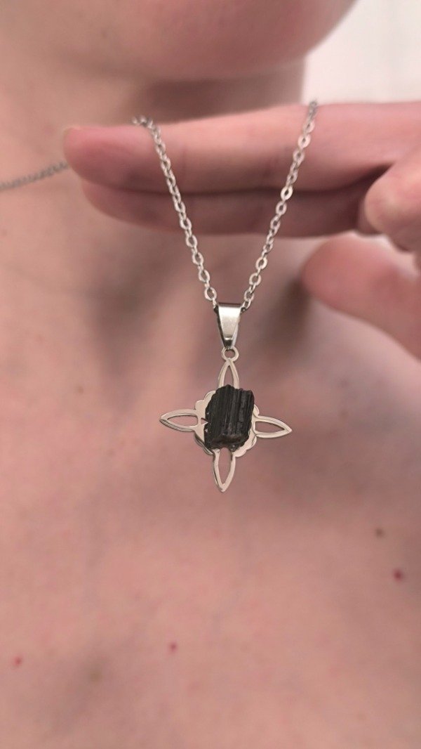 Producto - Nudo de Bruja con Piedra Turmalina