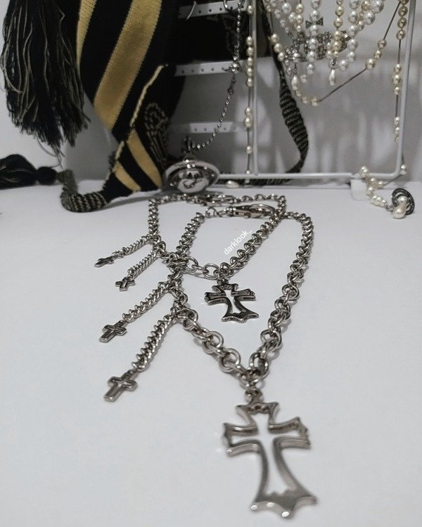 Producto - COLLAR DARK CROSS