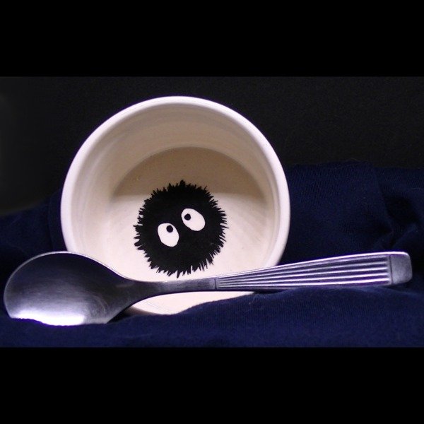Producto - Cuenco Mostacero - Espiritus del Polvo Totoro - Artesanal Pintado a Mano