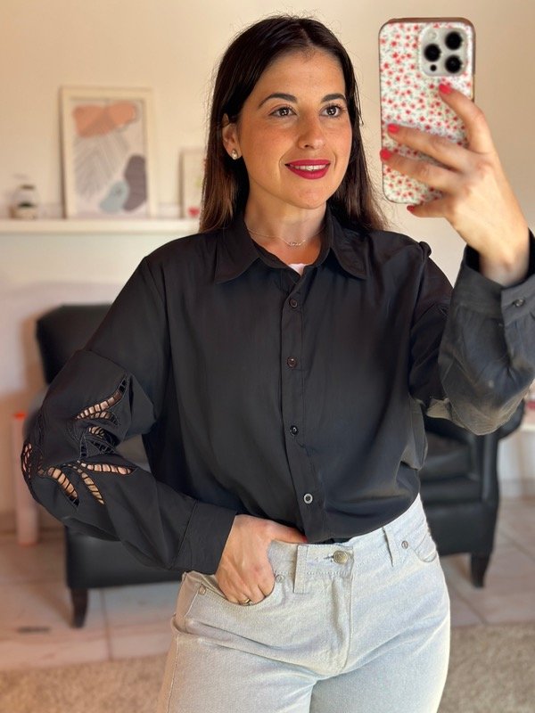 Producto - Camisa importada con aplique - Talles M a XL (Busto hasta 110)
