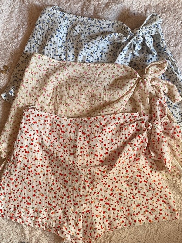 Producto - Short pollera pareo (blanco con celeste)