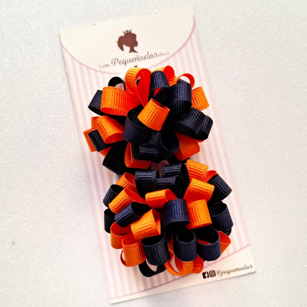 Producto - Pompones Azul Marino y Naranja