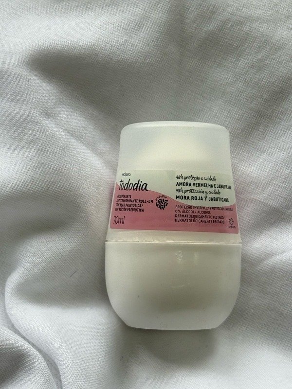 Producto - Natura Desodorante Roll on Mora roja y jabuticaba