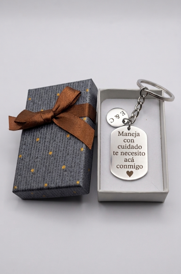 Producto - LLAVERO PLACA ACERO "MANEJA CON CUIDADO"