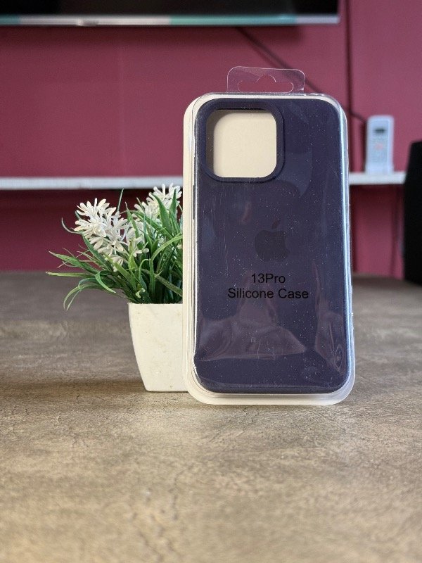 Producto - Silicone case 13 pro - 1