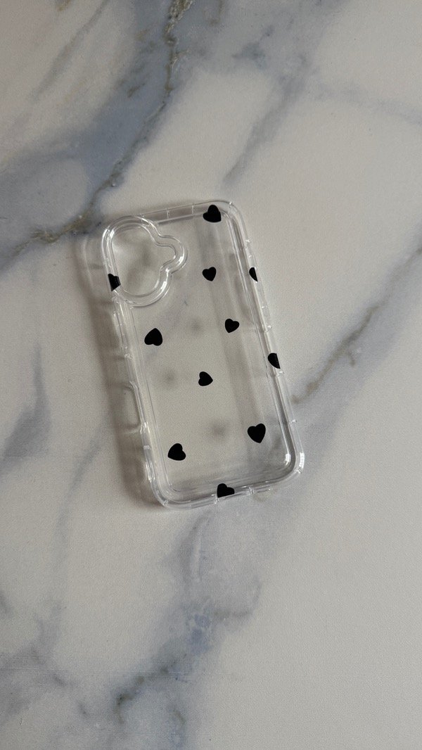 Producto - Funda corazones negros Iph 16