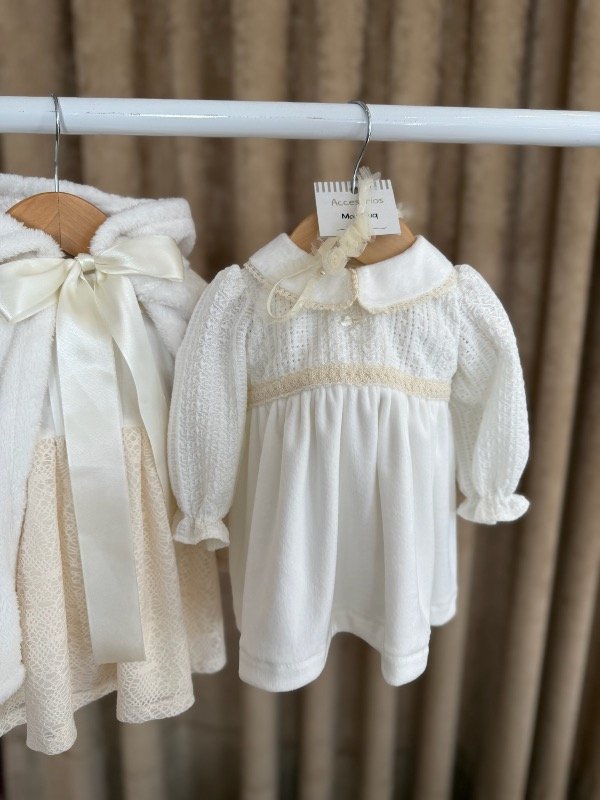 Producto - Vestido Bautismo Plush y Encaje Oslo natural