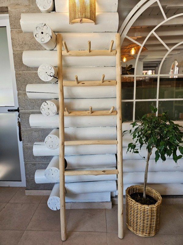 Producto - Escalera perchero