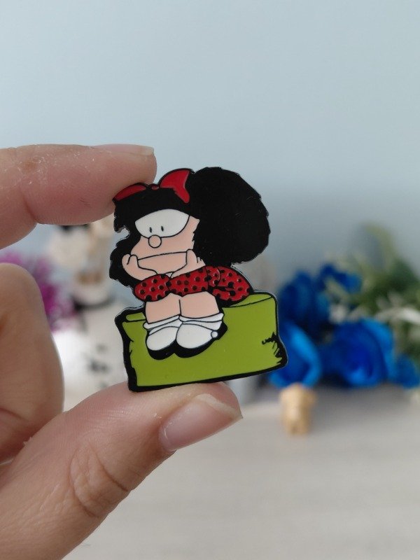 Producto - Pin metalizado - Mafalda #0604